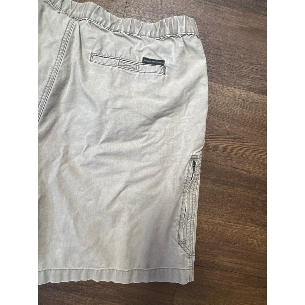 Royal Robbins Mens XL Light Grey 8" Belted 100% Cotton Hiking Travel Shorts - Picture 10 of 10